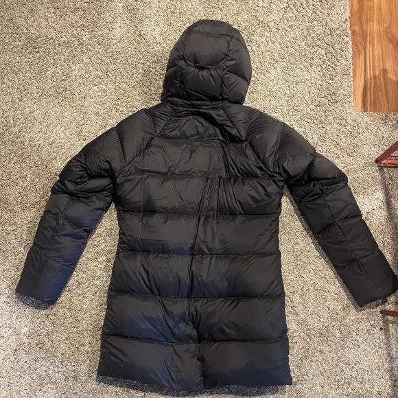 Women's North Face Black Puffer Coat - Picture 2 of 8